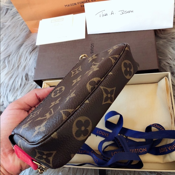 Authentic Louis Vuitton mini pochette - Picture 6 of 8